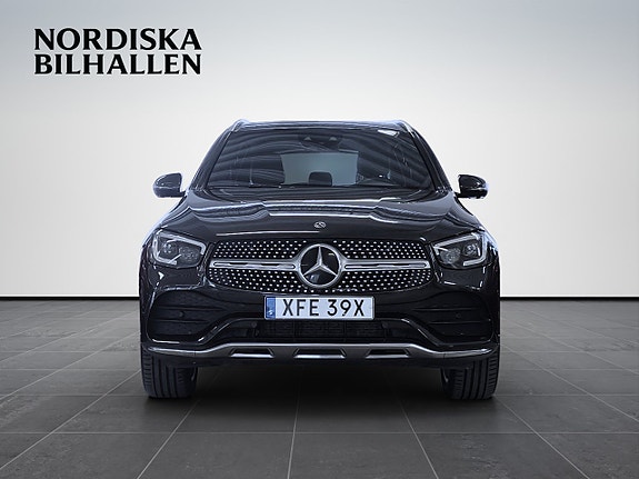 Mercedes-Benz GLC300 e 2 of 21