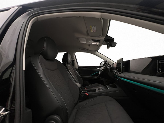 Volkswagen Tiguan 11 of 30