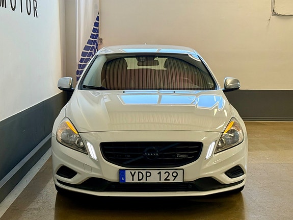 Volvo V60 6 of 20