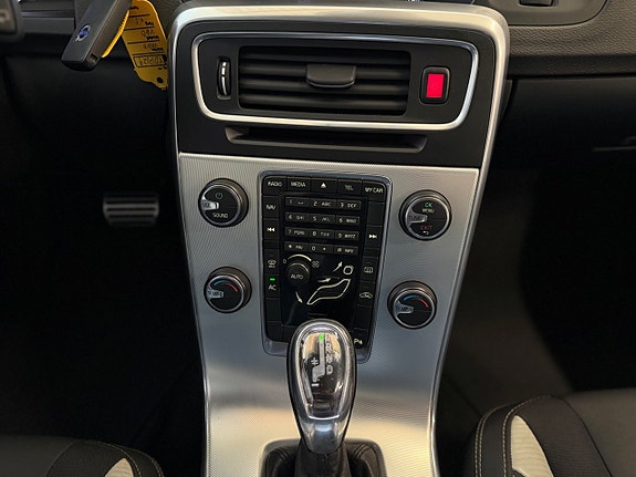 Volvo V60 17 of 20