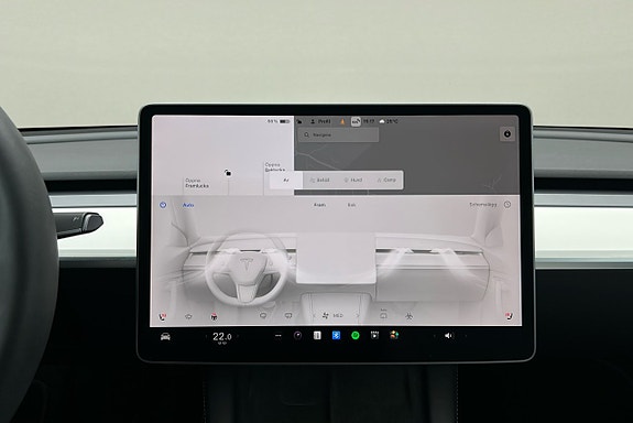 Tesla Model Y 18 of 24