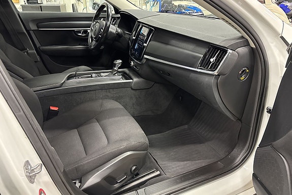 Volvo V90 15 of 19