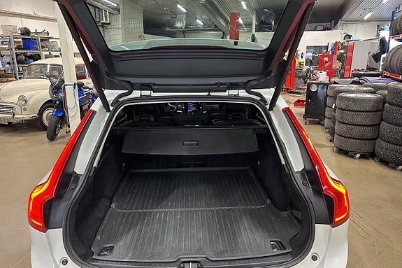 Volvo V90 12 of 19