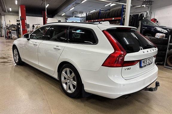 Volvo V90 7 of 19