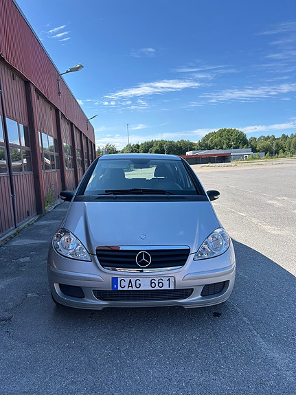 Mercedes-Benz A170 3 of 6