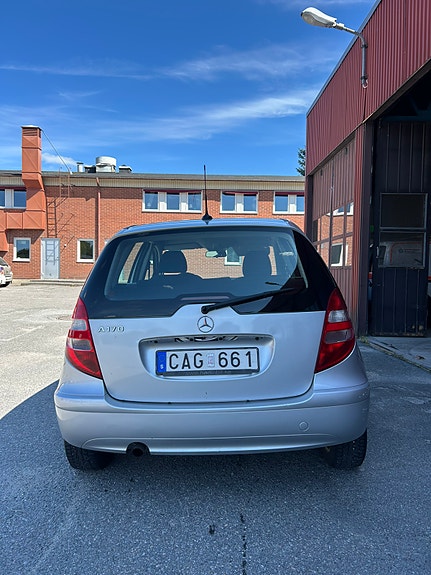 Mercedes-Benz A170 4 of 6