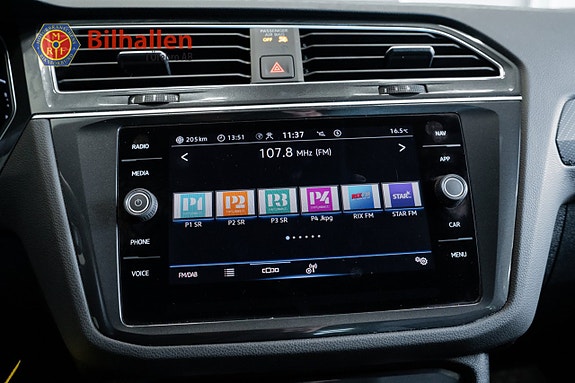 Volkswagen Tiguan 17 of 22