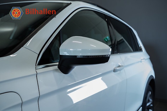 Volkswagen Tiguan 3 of 22