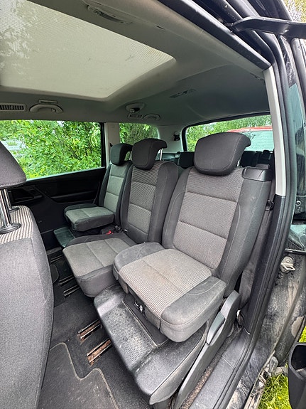Volkswagen Sharan 3 of 4