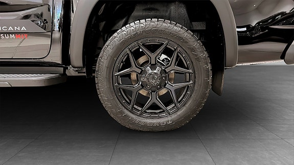 Volkswagen Amarok 6 of 21