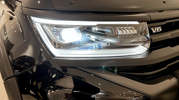 Volkswagen Amarok 15 of 21