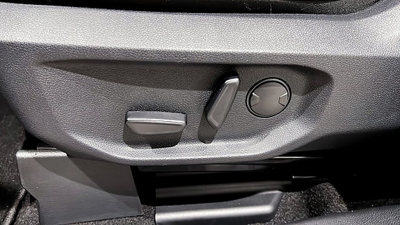 Volkswagen Amarok 16 of 21