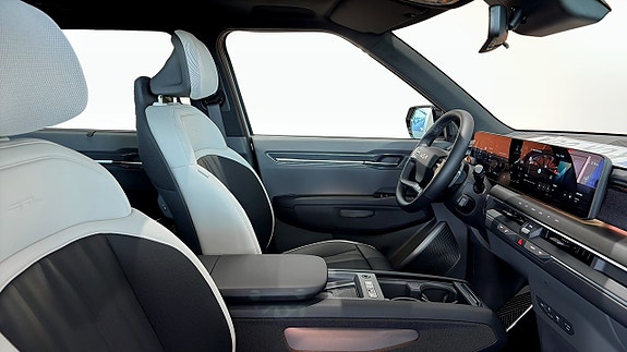 Kia EV9 3 of 16