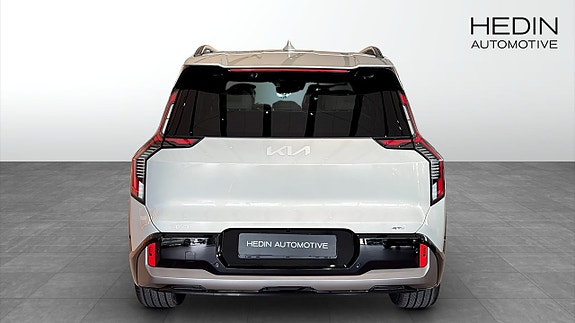 Kia EV9 7 of 16