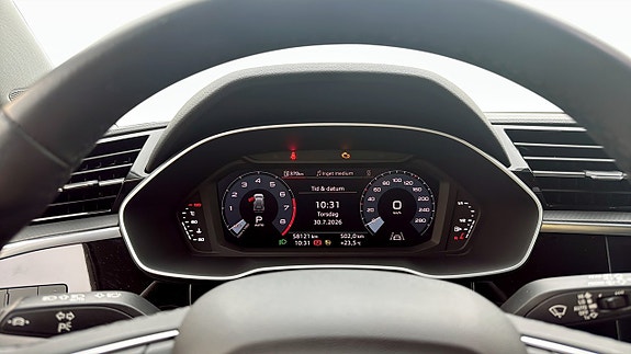 Audi Q3 18 of 19
