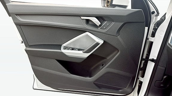 Audi Q3 15 of 19