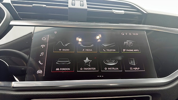 Audi Q3 9 of 19