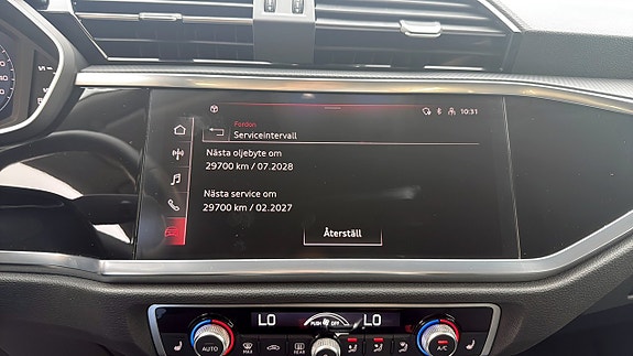 Audi Q3 17 of 19