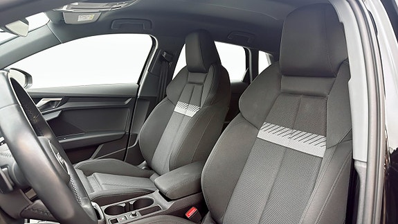 Audi A3 8 of 17