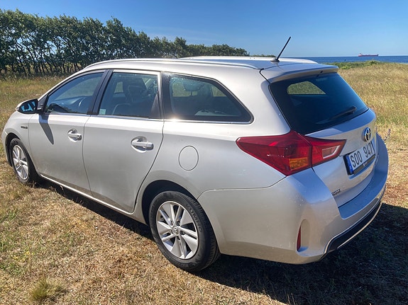 Toyota Auris 5 of 17