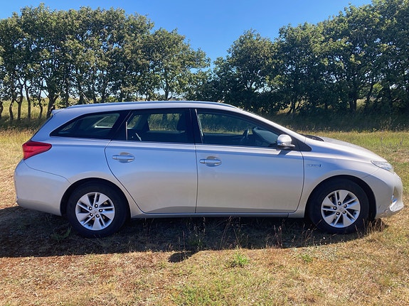 Toyota Auris 3 of 17