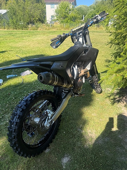 Husqvarna FC 250 3 of 8