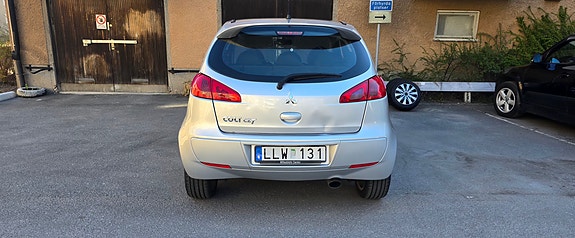 Mitsubishi Colt 11 of 15
