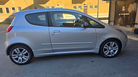 Mitsubishi Colt 12 of 15