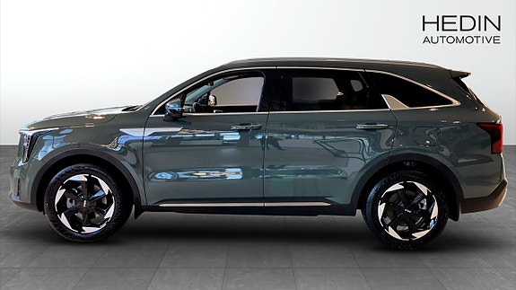 Kia Sorento 6 of 12