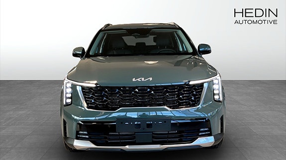 Kia Sorento 8 of 12