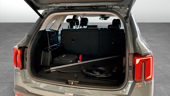 Kia Sorento 10 of 12