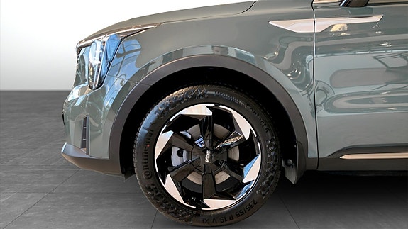 Kia Sorento 9 of 12