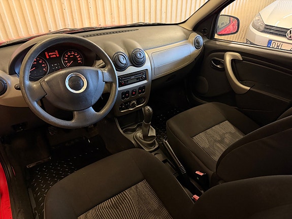 Dacia Sandero 9 of 12