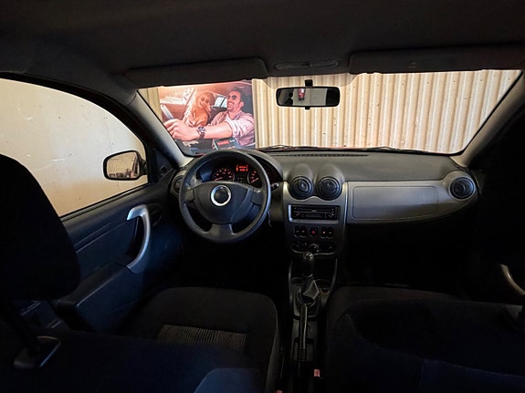 Dacia Sandero 11 of 12