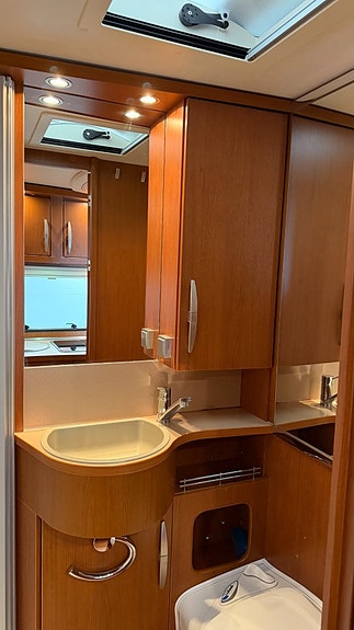 Hymer Eriba 673 Fiat 2.3 MultiJet Manuell 131hk 10 of 17
