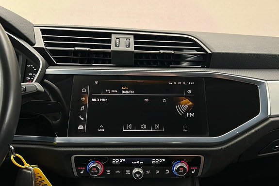 Audi Q3 8 of 24