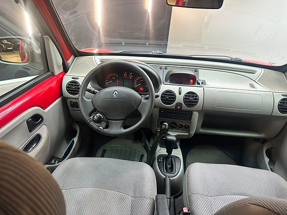 Renault Kangoo Express 7 of 10