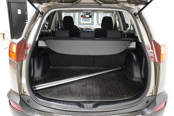 Toyota RAV4 22 of 22