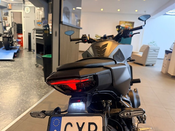 Yamaha MT -09 7 of 15