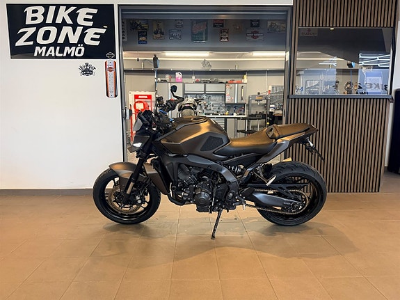 Yamaha MT -09 9 of 15