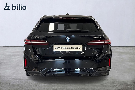 BMW 530e 4 of 20