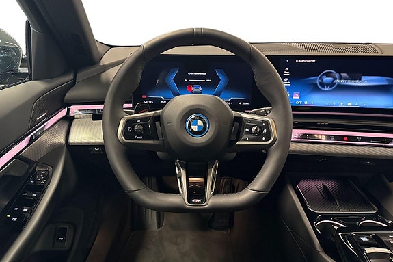 BMW i5 9 of 19