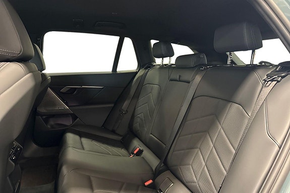 BMW i5 11 of 19