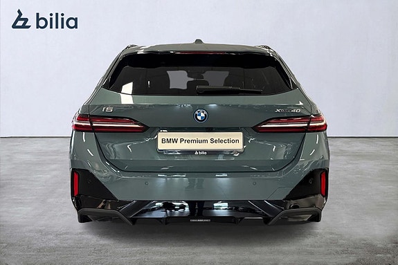 BMW i5 4 of 19