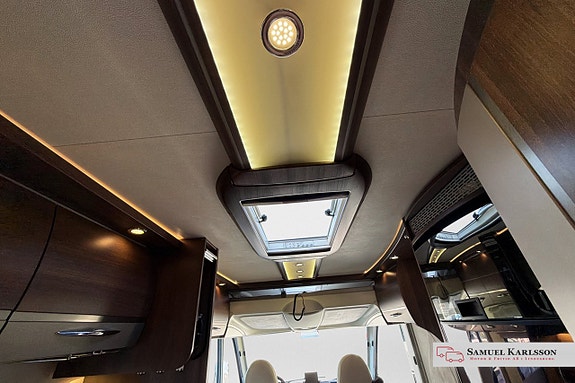 Bürstner Elegance I 800 3.0l Automat Kamkedja | ALDE | Queenbed | Taksäng | Solcell | Ugn | TV 22 of 28