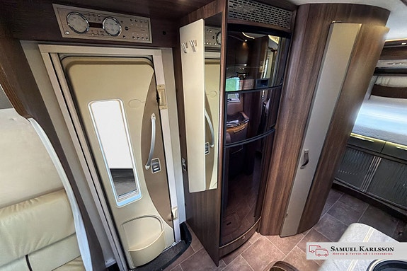 Bürstner Elegance I 800 3.0l Automat Kamkedja | ALDE | Queenbed | Taksäng | Solcell | Ugn | TV 15 of 28