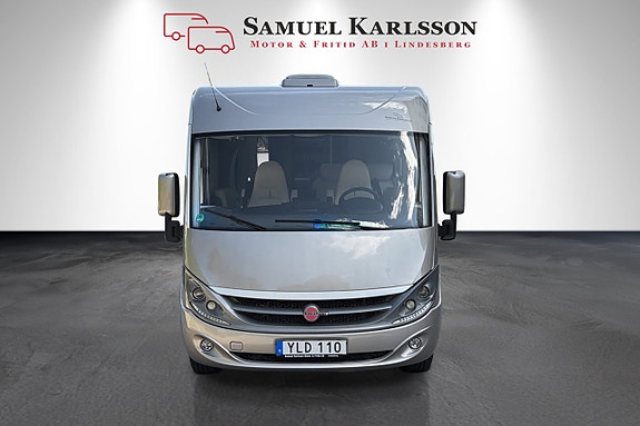 Bürstner Elegance I 800 3.0l Automat Kamkedja | ALDE | Queenbed | Taksäng | Solcell | Ugn | TV 8 of 28
