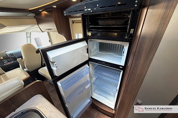 Bürstner Elegance I 800 3.0l Automat Kamkedja | ALDE | Queenbed | Taksäng | Solcell | Ugn | TV 17 of 28