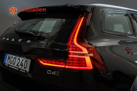 Volvo V60 Cross Country 5 of 23
