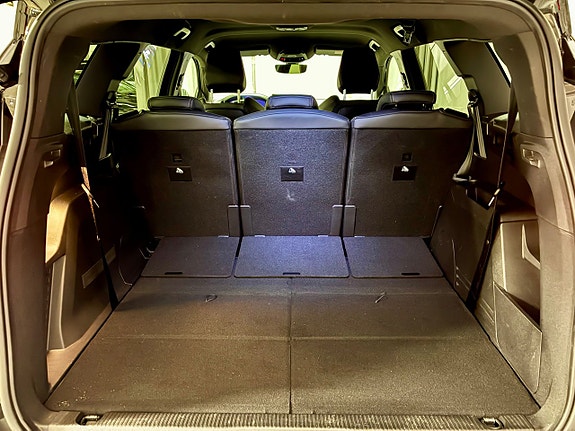 Peugeot 5008 5 of 16